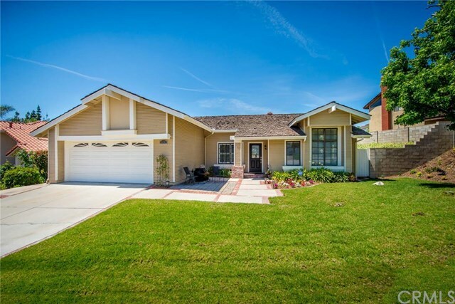 Property Photo:  2534 N Meadow Grove Road  CA 92867 