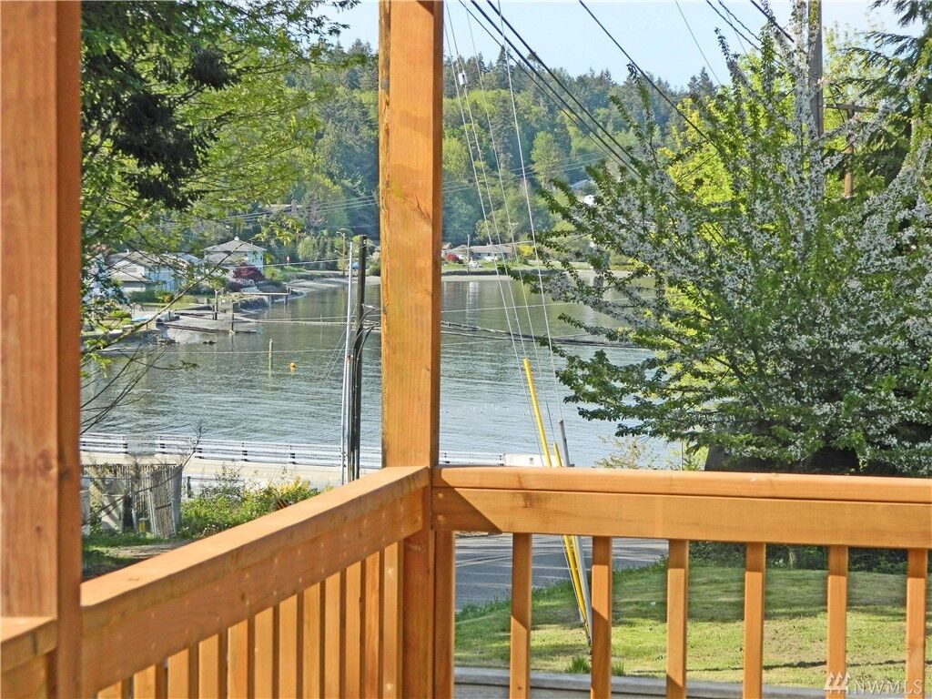 Property Photo:  2883  Banner Road SE  WA 98366 