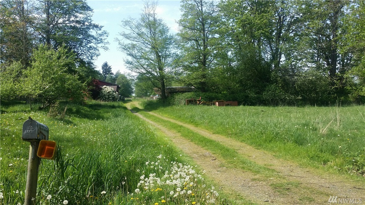 Property Photo: 7207 Everett Rd WA 98248