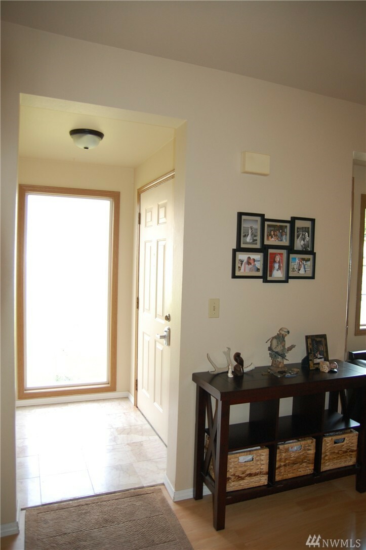 Property Photo: 10109 27th Dr SE WA 98208