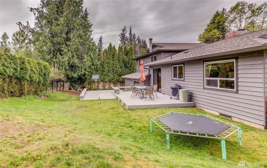 Property Photo:  2004 Niagara Dr  WA 98229 