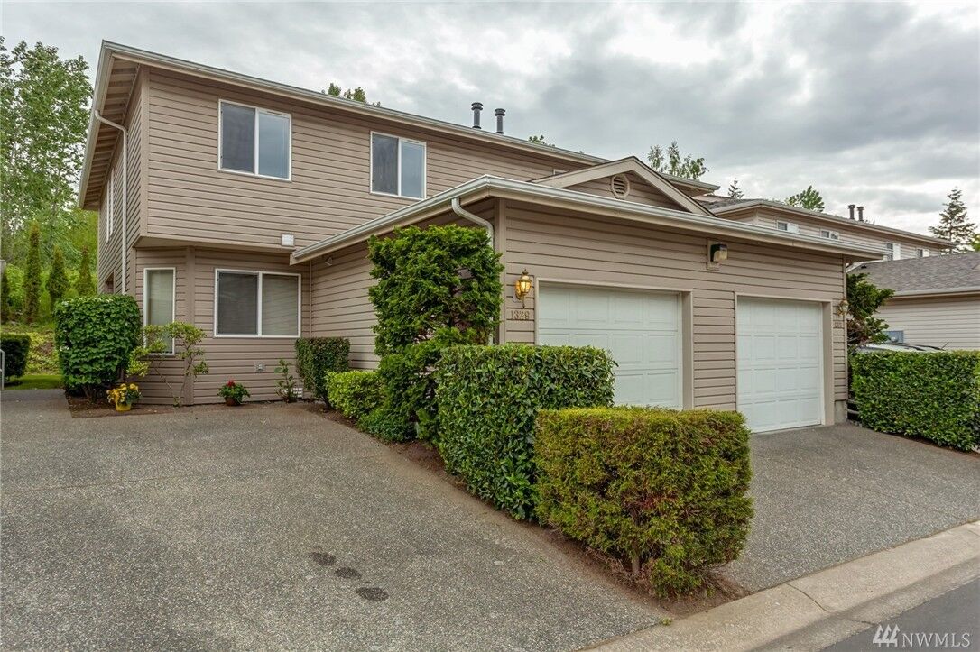 Property Photo:  1329  Whatcom Street  WA 98229 