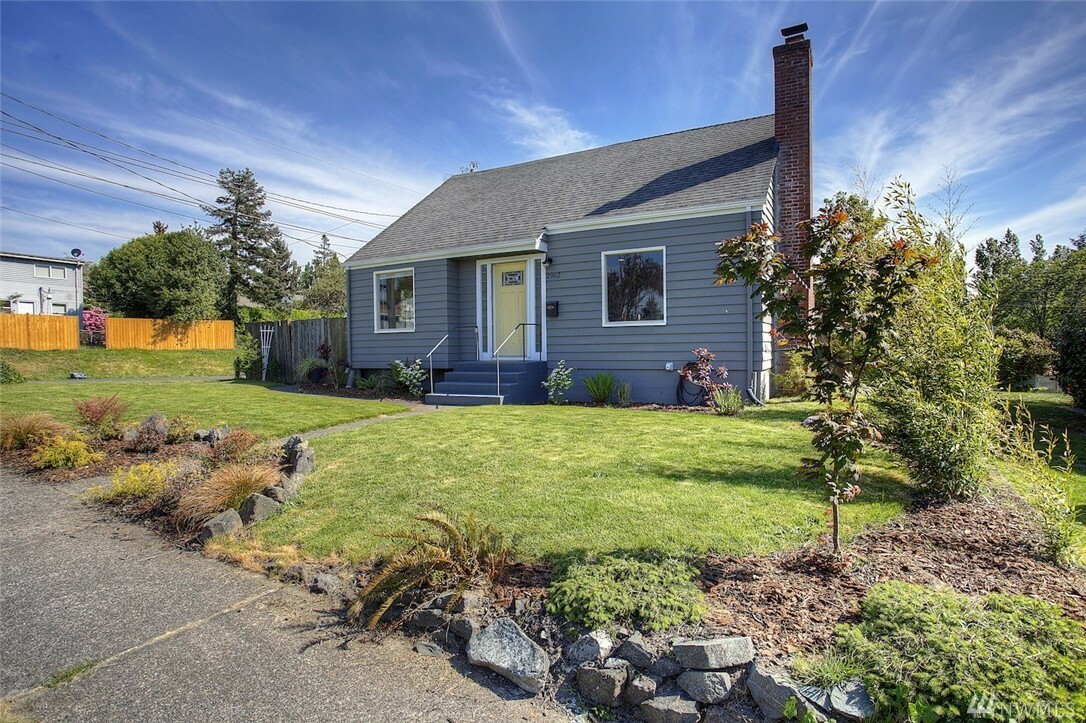 Property Photo:  2902 S 18th St  WA 98405 