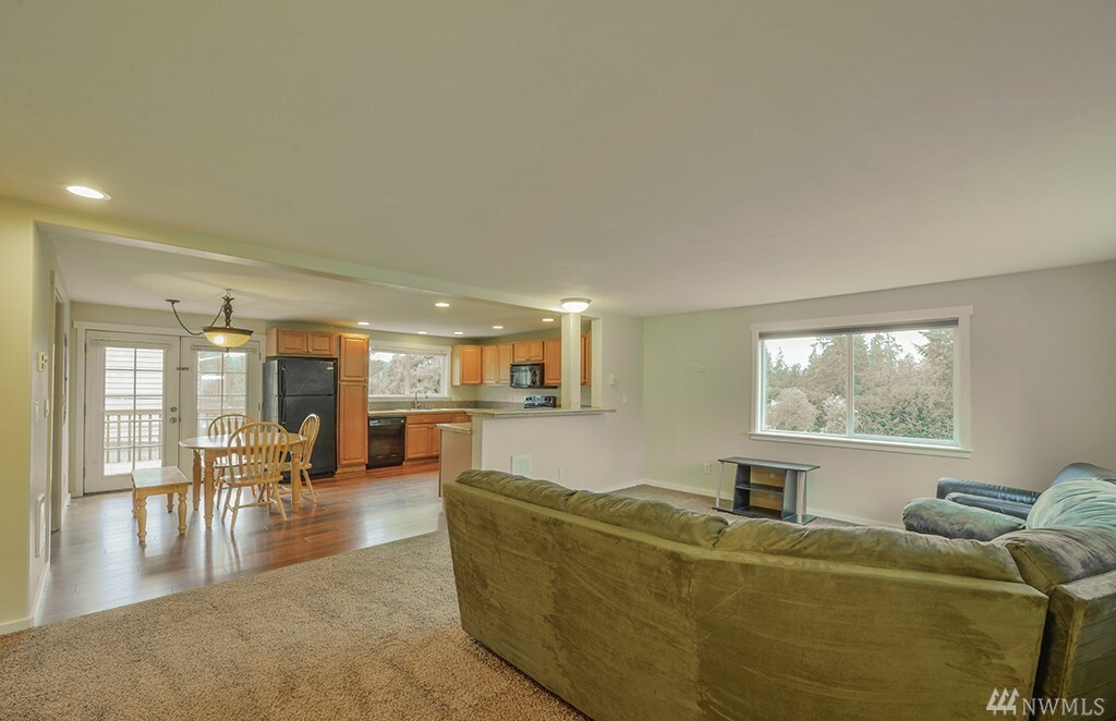 Property Photo: 37125 12th Ave S WA 98003