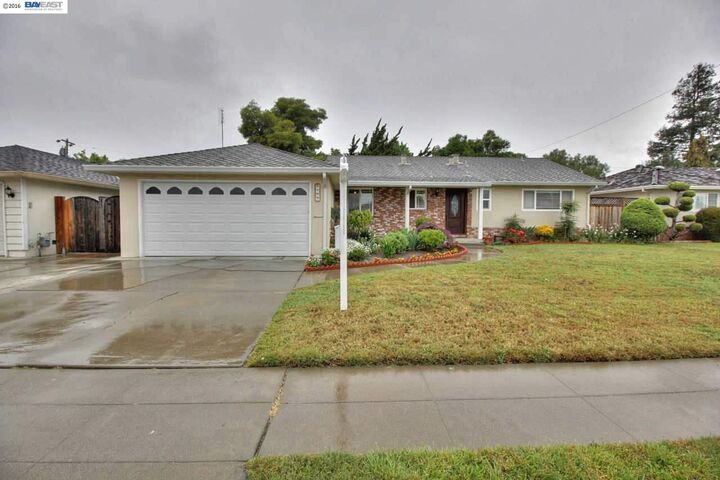 5353 Eggers Dr  Fremont CA 94536 photo