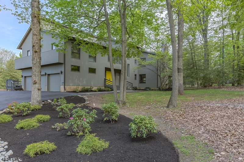 Property Photo:  136 Rolling Hill Rd  NJ 08558 