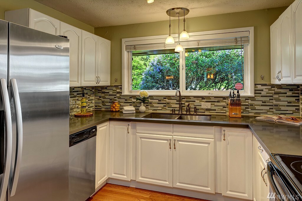 Property Photo: 9238 36th Ave SW WA 98126