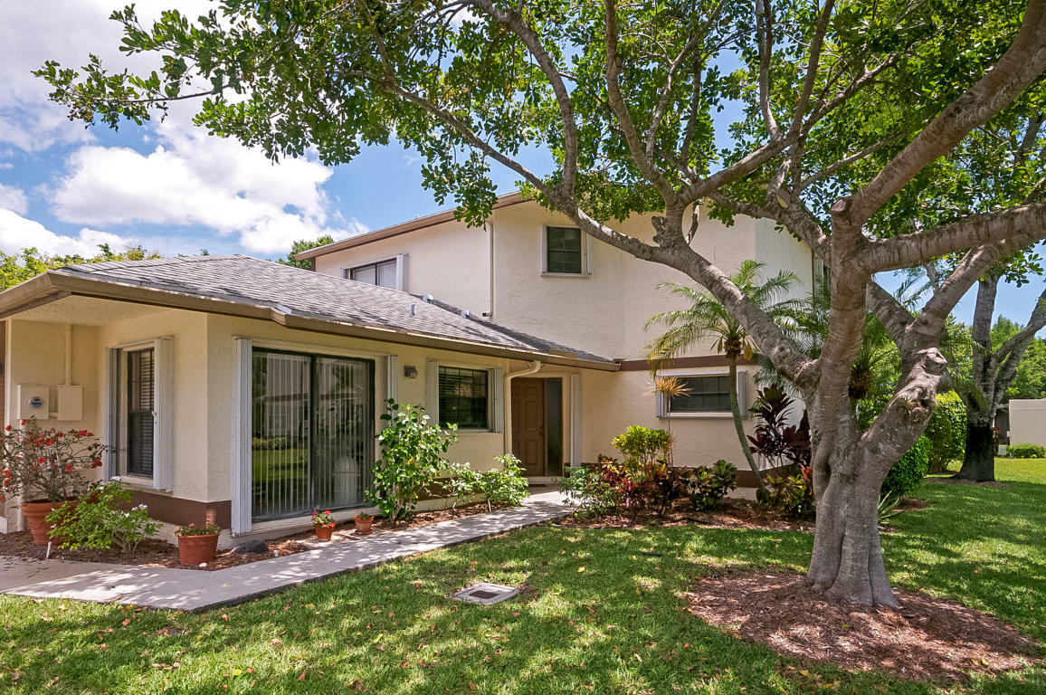 Property Photo:  20784 Boca Ridge Drive N  FL 33428 