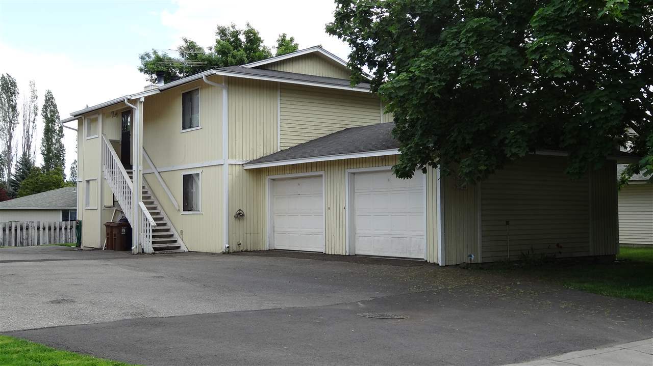 Property Photo:  