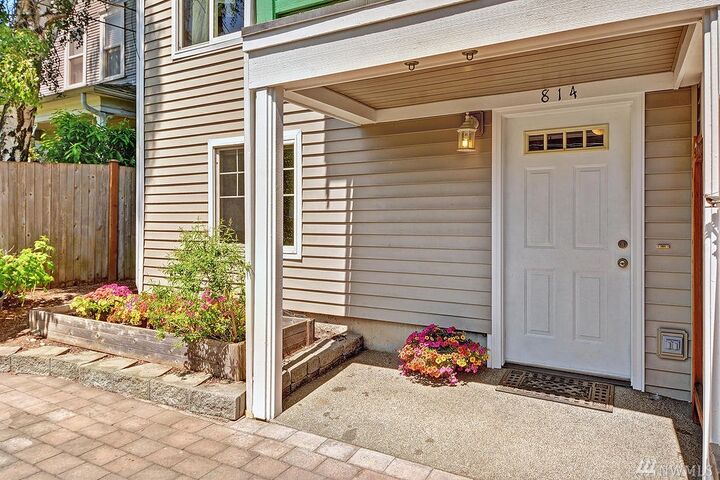 Property Photo: 814 NW 50th St WA 98107