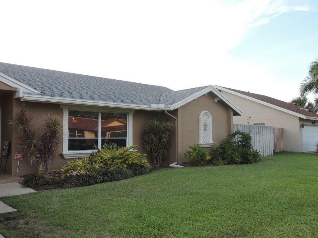 Property Photo:  19509 Hampton Drive  FL 33434 