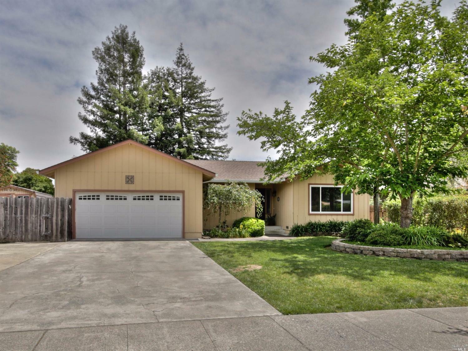 Property Photo:  1850 Peterson Lane  CA 95403 