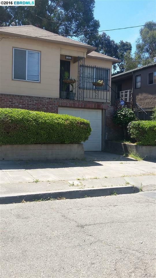 Property Photo:  2536 34th Ave  CA 94601 