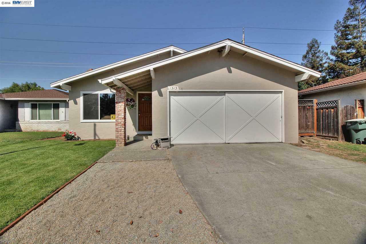 Property Photo:  1313 Starlite Dr  CA 95035 