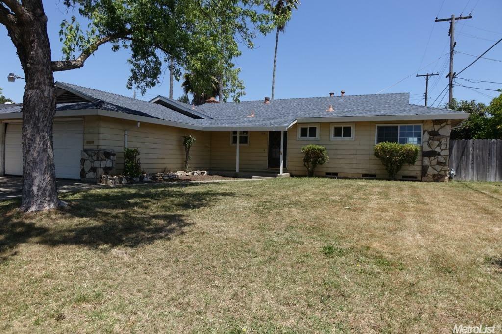 Property Photo:  7329 Lindale Drive  CA 95828 