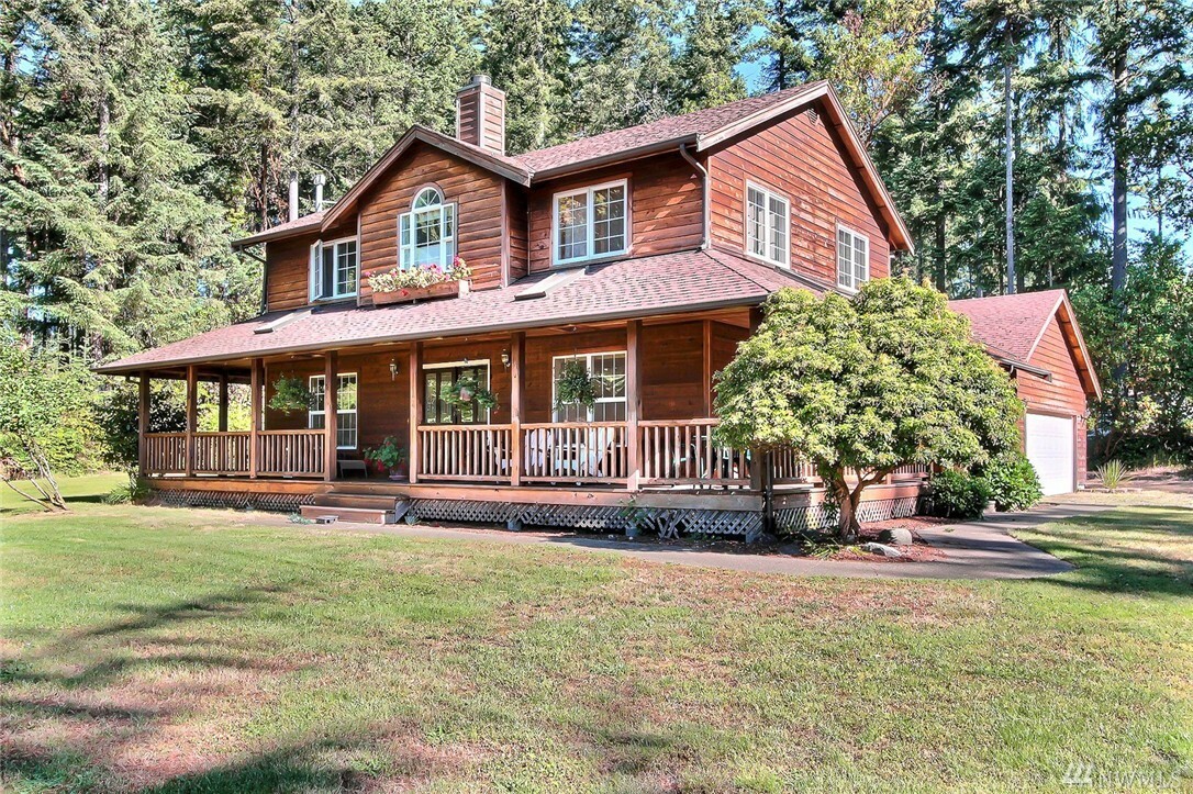 Property Photo: 1422 11th Lane WA 98333
