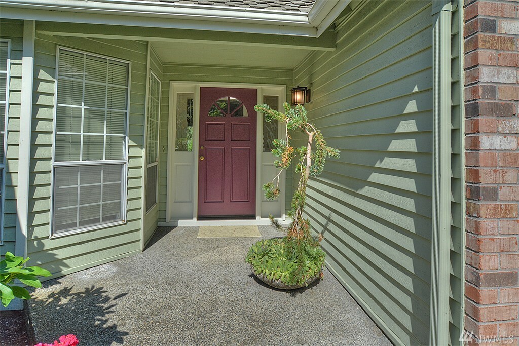 Property Photo: 4305 245th Ave SE WA 98029