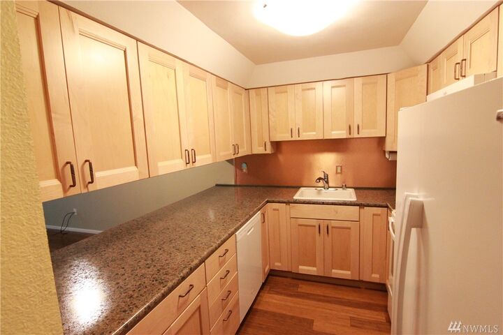 Property Photo:  4020 S 158th St A  WA 98188 