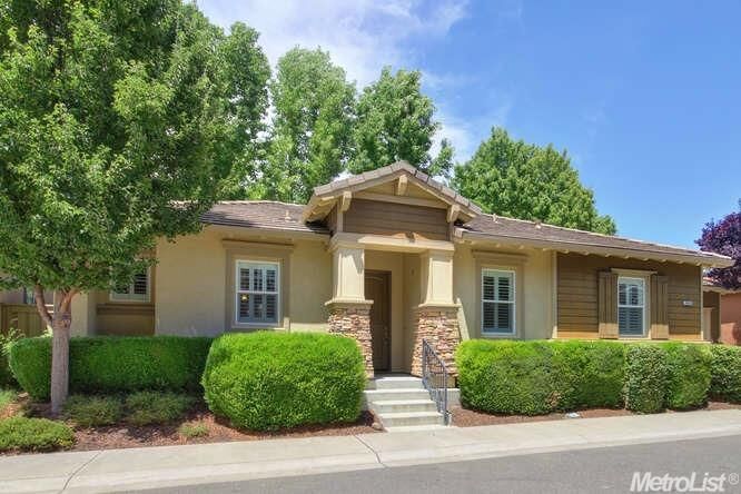 Property Photo: 8003 Linda Isle Lane CA 95831