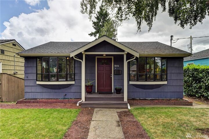8454 9th Ave SW  Seattle WA 98106 photo