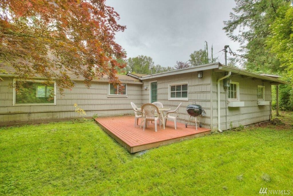 Property Photo:  22620 Dorre Don Ct SE  WA 98038 