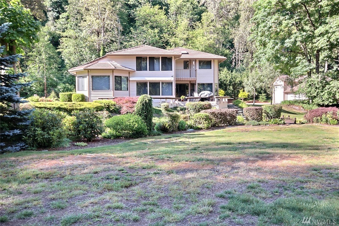 Property Photo:  16713 SE Jones Rd  WA 98058 