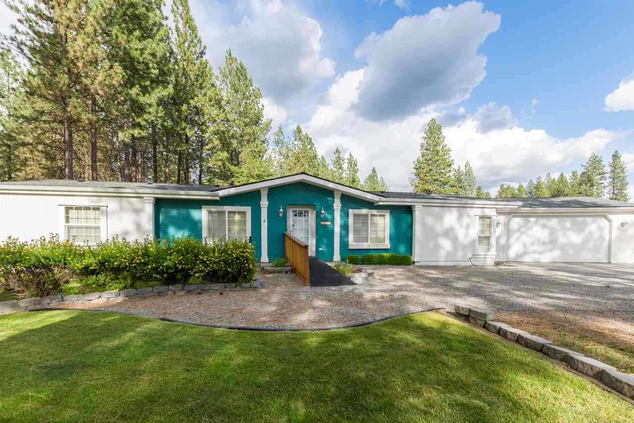 Property Photo: 3013 E Vicksburg Ln WA 99021-9265