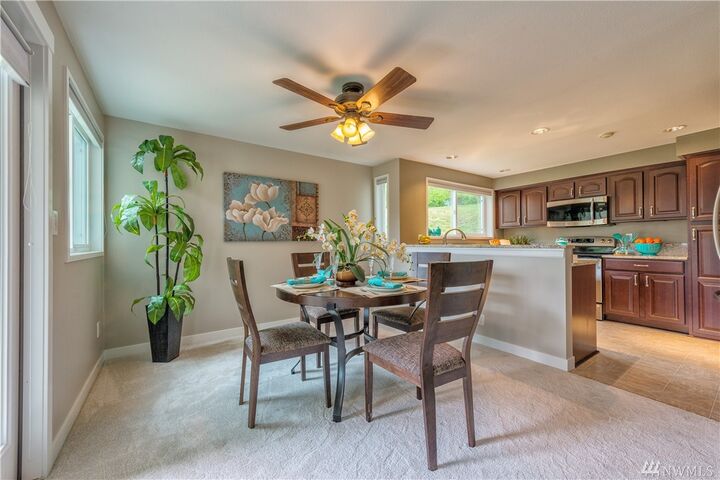 Property Photo: 7050 155 Place NE 7050 WA 98052
