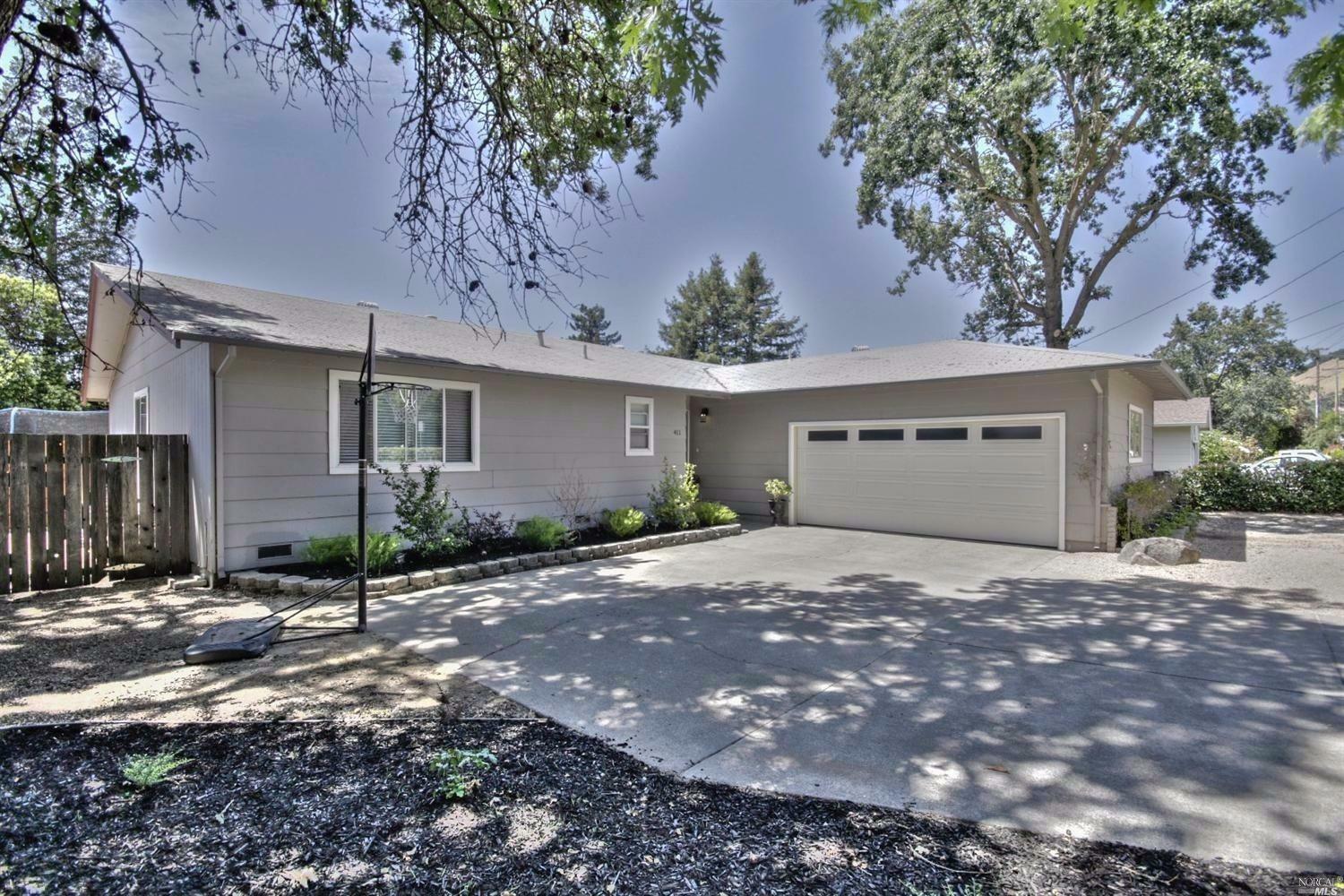 Property Photo:  411 Calistoga Road  CA 95409 