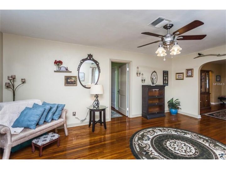 Property Photo: 4231 8th Street N FL 33703