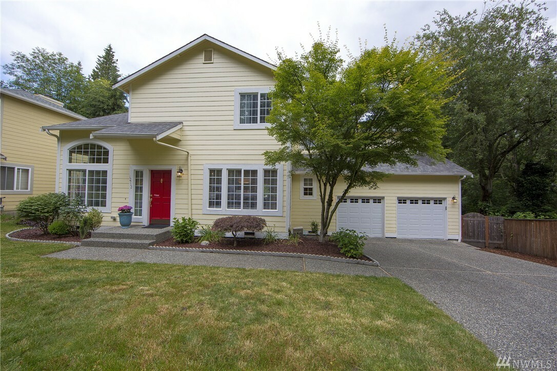 Property Photo:  12712 NE 88th Lane  WA 98033 