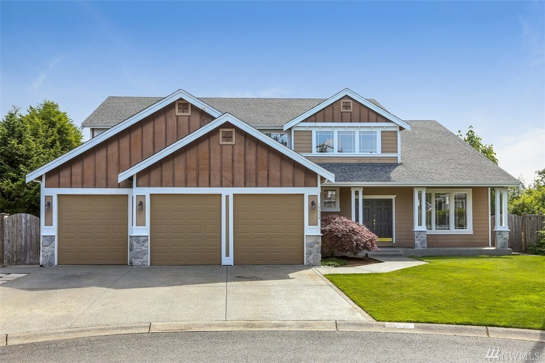 Property Photo: 18514 172nd Lane SE WA 98058