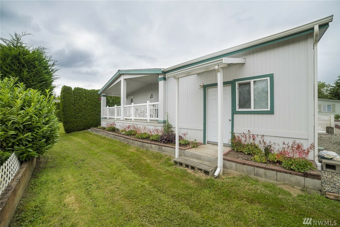 Property Photo:  14727 43rd Ave NE 112  WA 98271 