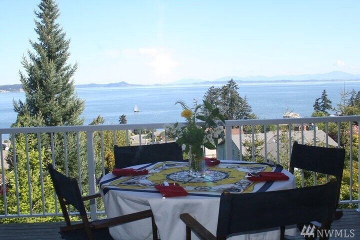 Property Photo: 24 Vista Del Mar St WA 98282