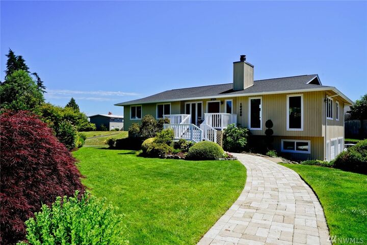 10433 NE Brackenwood Lane  Bainbridge Island WA 98110 photo