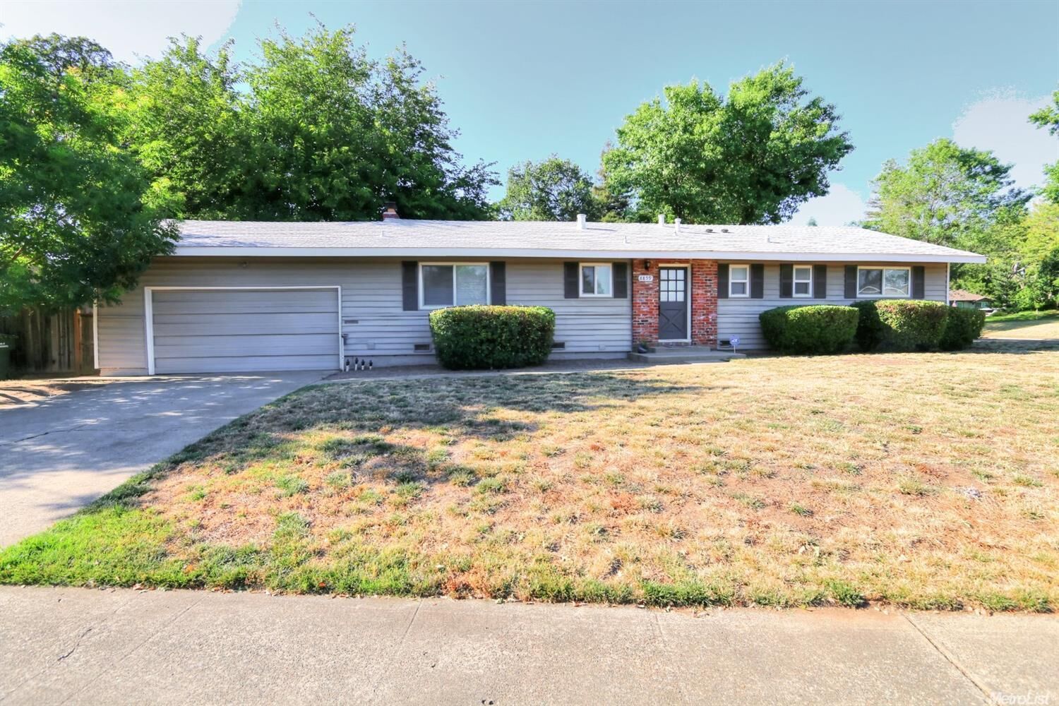 Property Photo: 8859 Mohawk Way CA 95628
