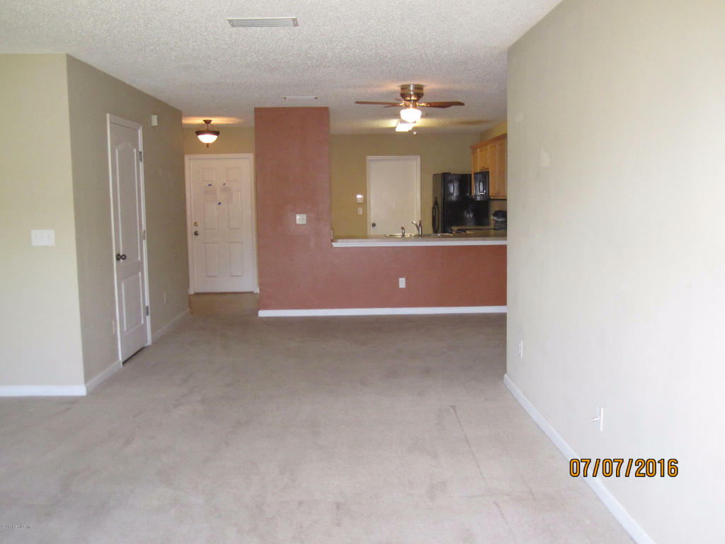 Property Photo:  7819 Playschool Lane  FL 32210 