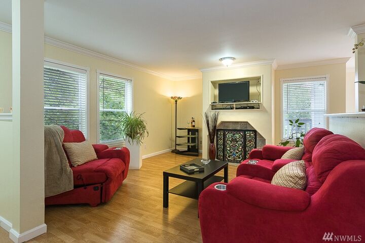 Property Photo:  33020 10th Ave SW N201  WA 98023 