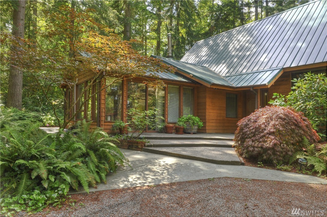 Property Photo: 23559 S Kingston Rd NE WA 98346