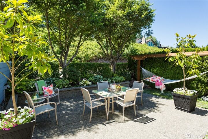 Property Photo: 8007 Bayridge Avenue WA 98332