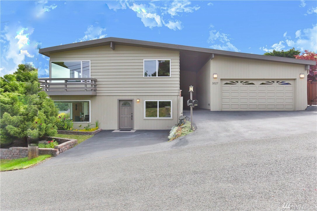 Property Photo:  3027 NW 94th St  WA 98117 