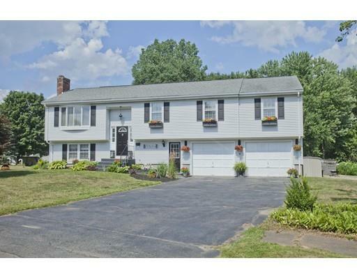 Property Photo: 39 Tanglewood Ln MA 01030
