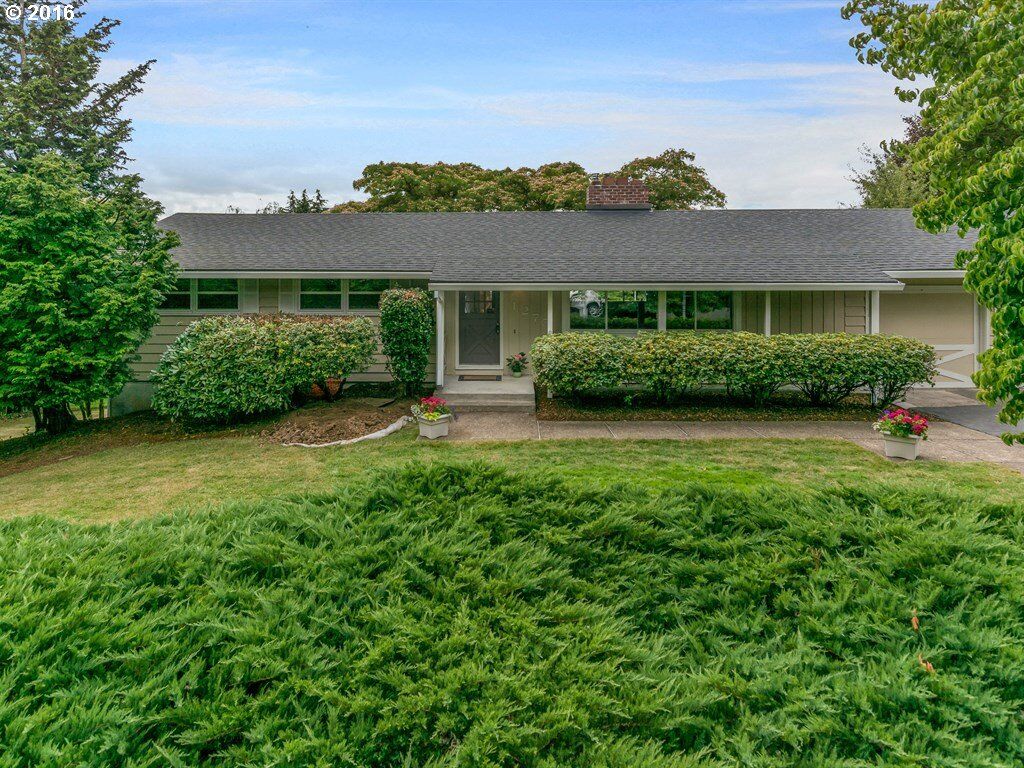 Property Photo:  1275 NW 94th Ave  OR 97229 