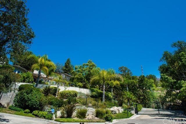 Property Photo:  5337 Mountain Meadow Lane  CA 91011 