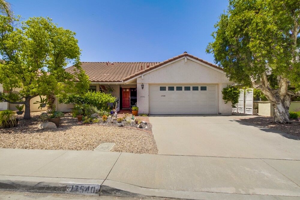 Property Photo:  17540 Cumana  CA 92128 