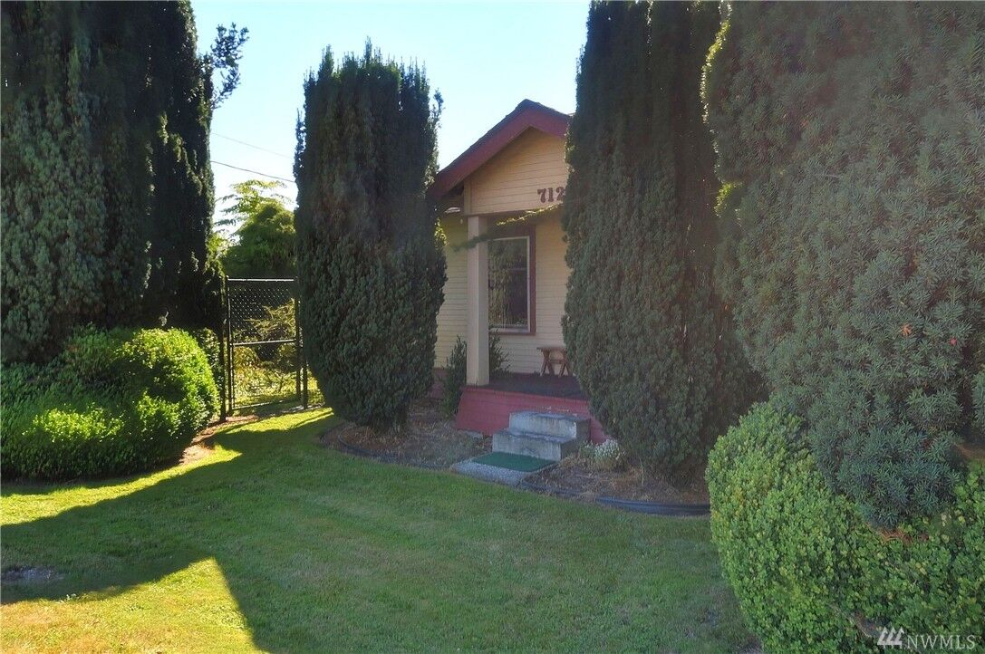 Property Photo: 712 Trail Rd WA 98284