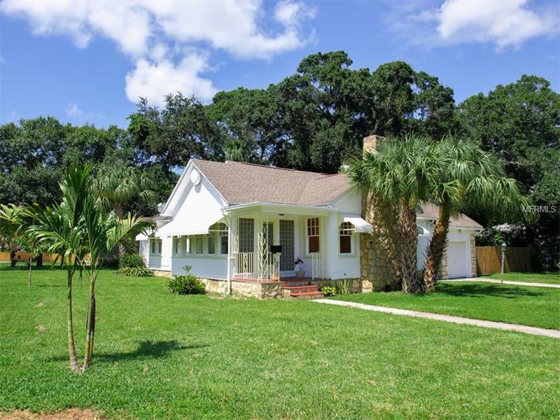 Property Photo:  2016 Virginia Drive  FL 34205 