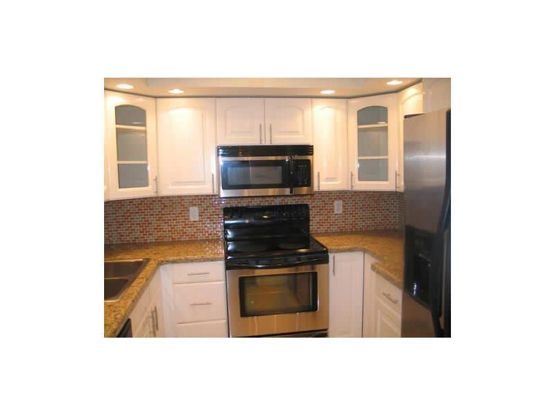 Property Photo: 6500 Cypress Rd 306 FL 33317