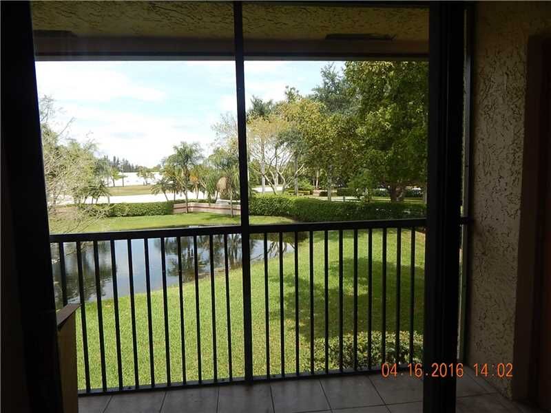 Property Photo: 15701 W Waterside Cir 205 FL 33326
