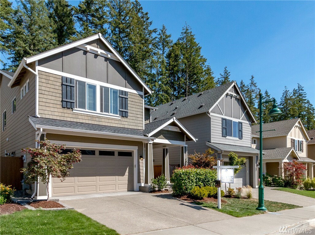 Property Photo:  11306 Borgen Lp  WA 98332 